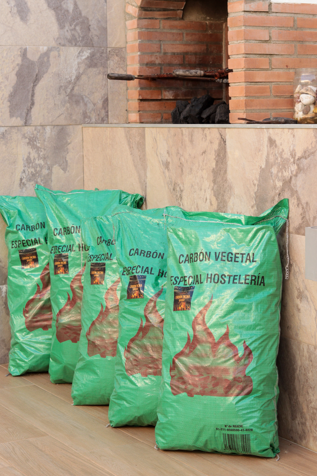 ✪ Carbón Encina GOURMET 15Kg x5 – PACK PARRILLERO | Envío gratis 24h/48hr ✪