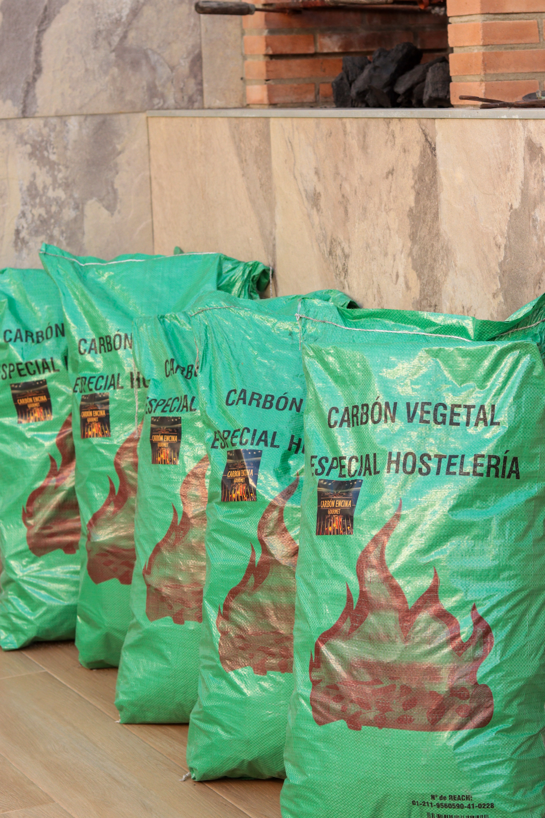 ✪ Carbón Encina GOURMET 15Kg x5 – PACK PARRILLERO | Envío gratis 24h/48hr ✪