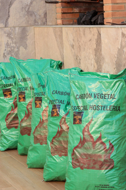 ✪ Carbón Encina GOURMET 15Kg x5 – PACK PARRILLERO | Envío gratis 24h/48hr ✪